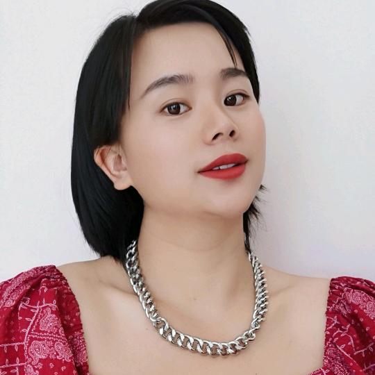 疯狂的露(DKS女装)