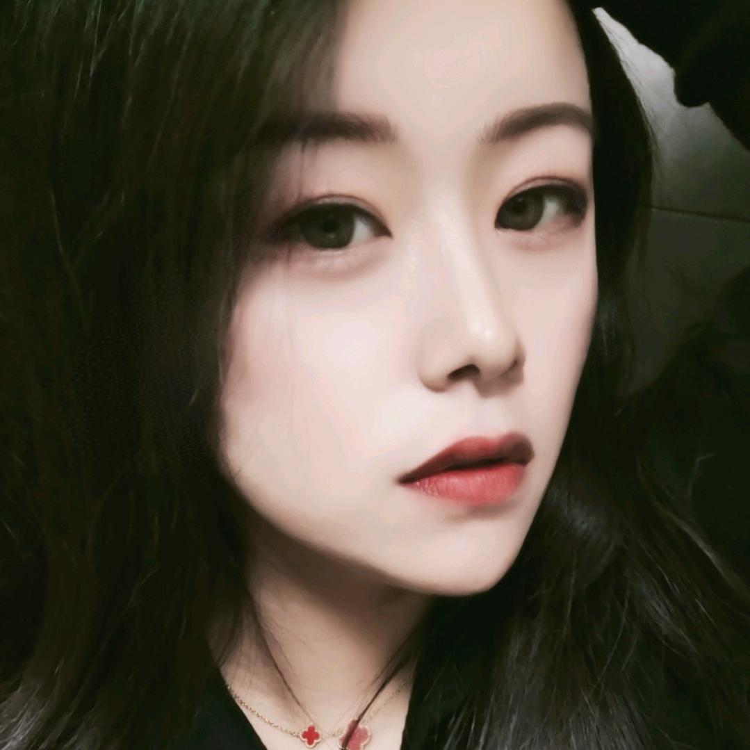 小石头💋ཻBOSS💄