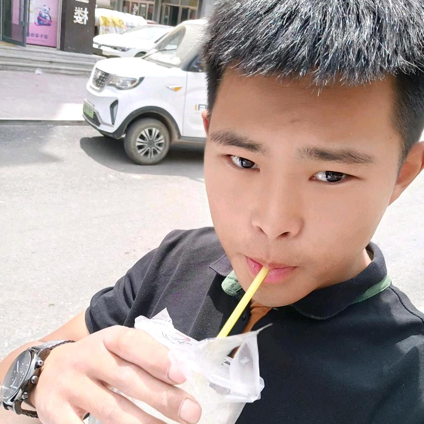 牛牛爱吃罐头