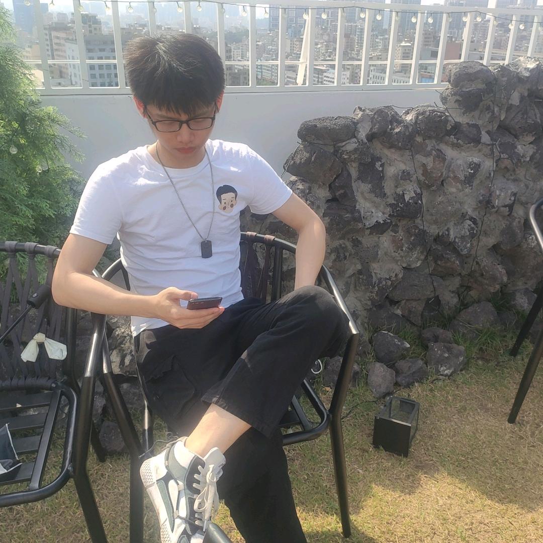 怪辉辉