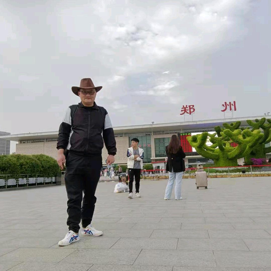 一品羊汤，扛枪背弹，溜达羊。