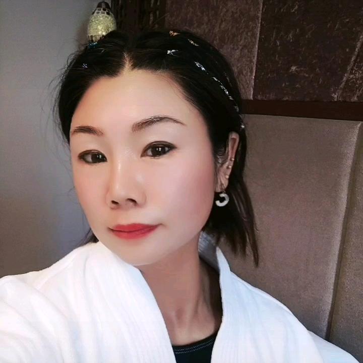 阿芳