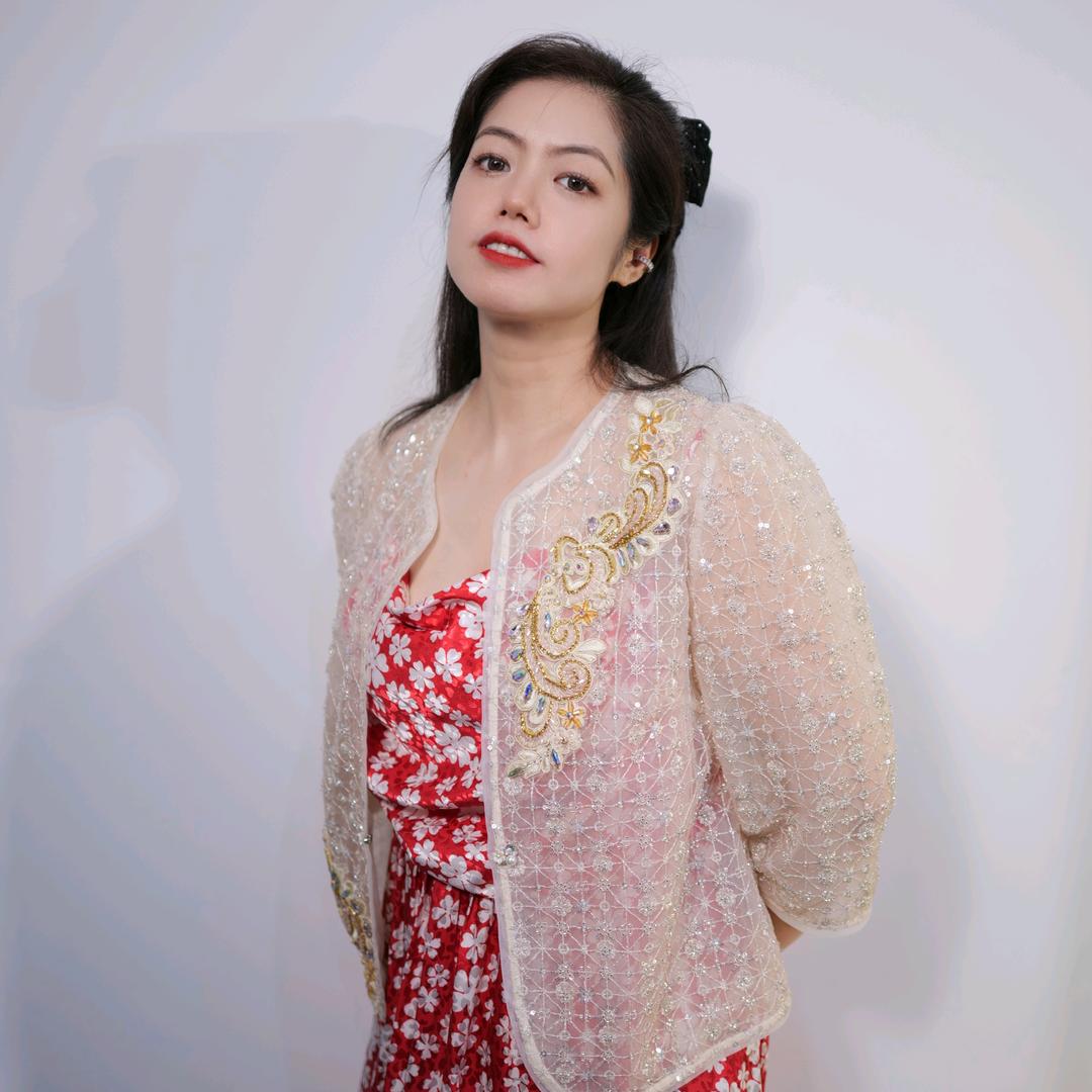 李格格的格格