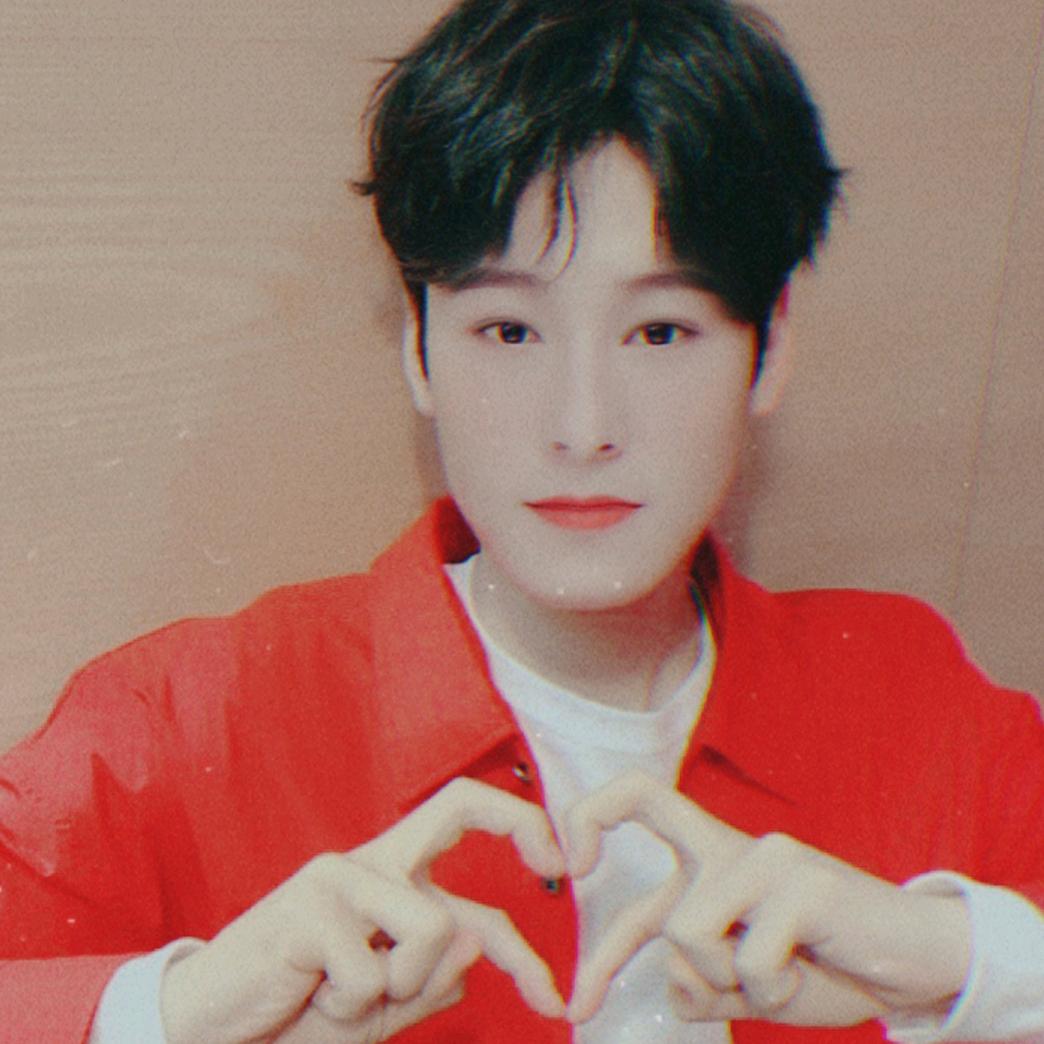 超級自戀男（李超）