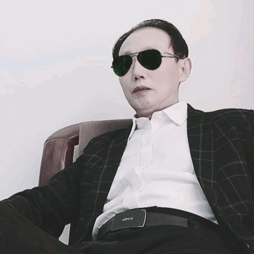 太后，她二大爷😎😎😎