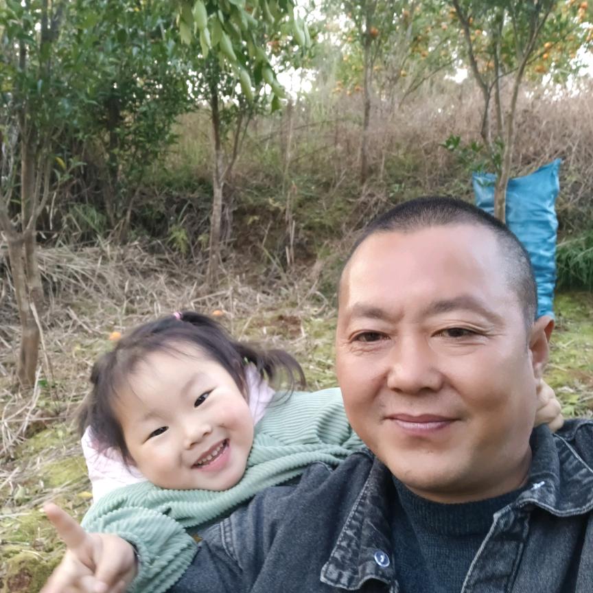 酉阳县桃坡村种养殖专业合作社秦家兴