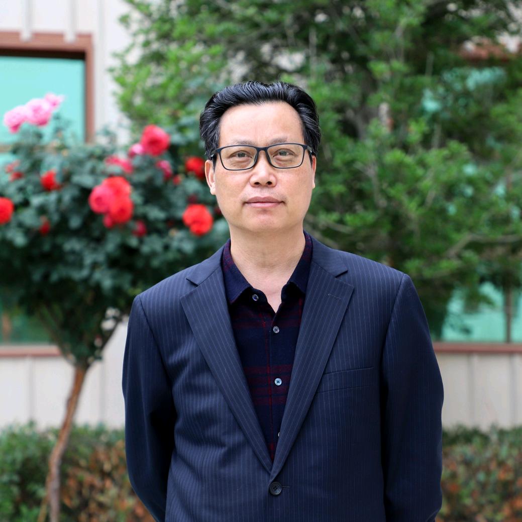 徐以富
