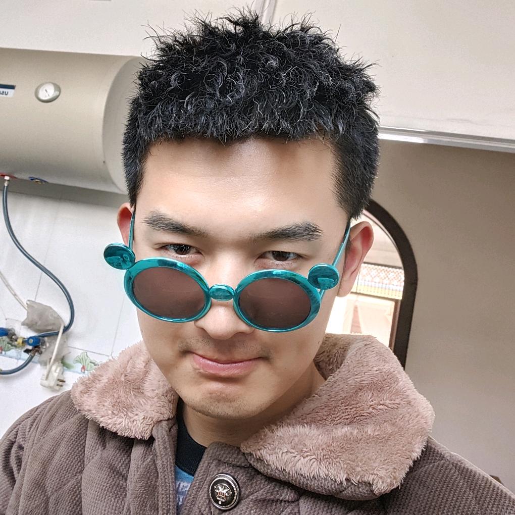 一只憨憨