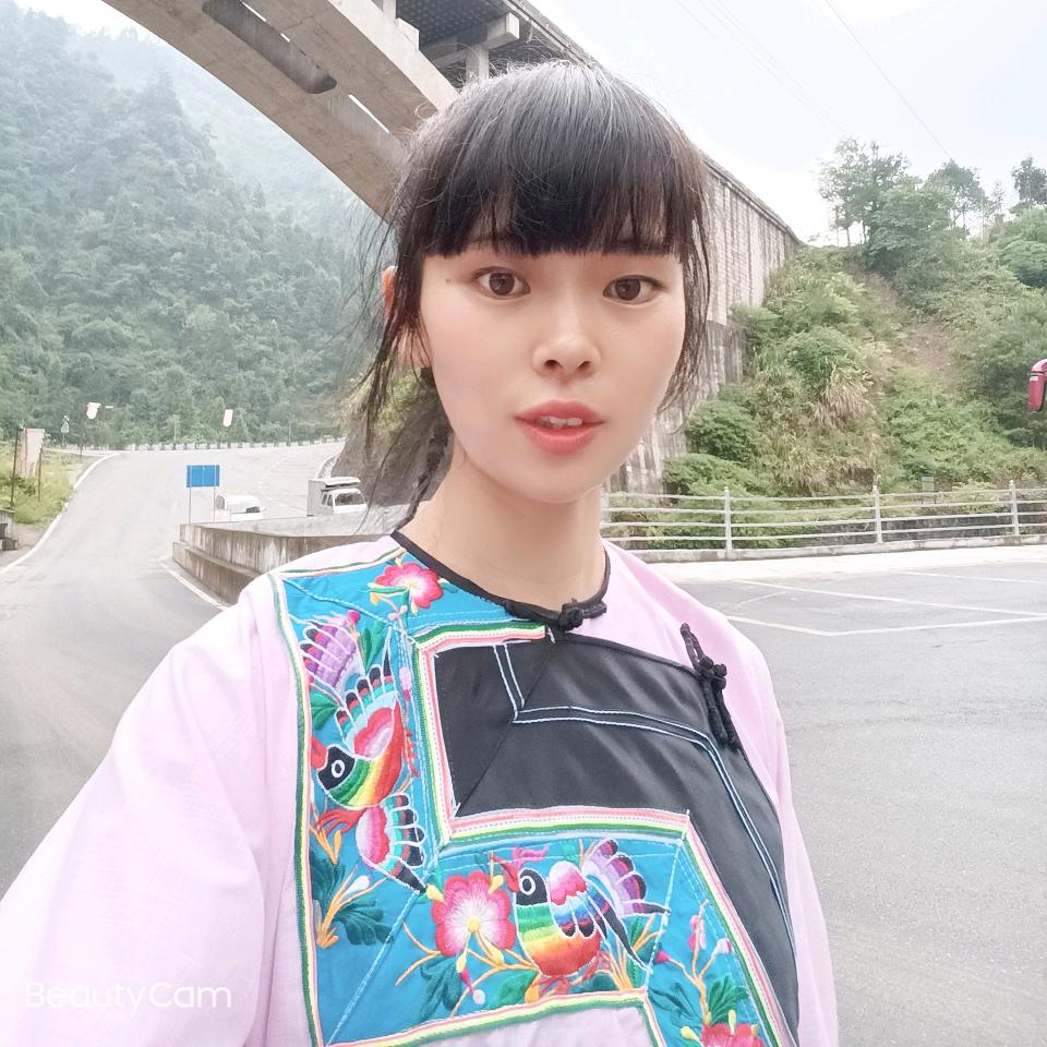 湘西辣妹子1