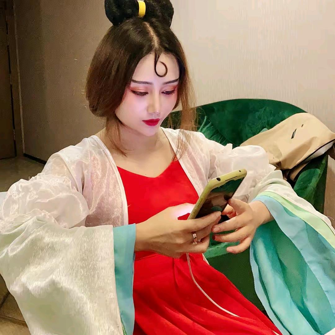 大头兔兔