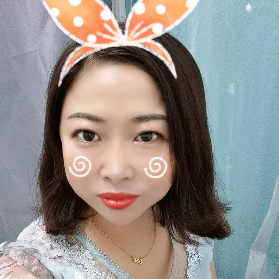 开朗的女汉子