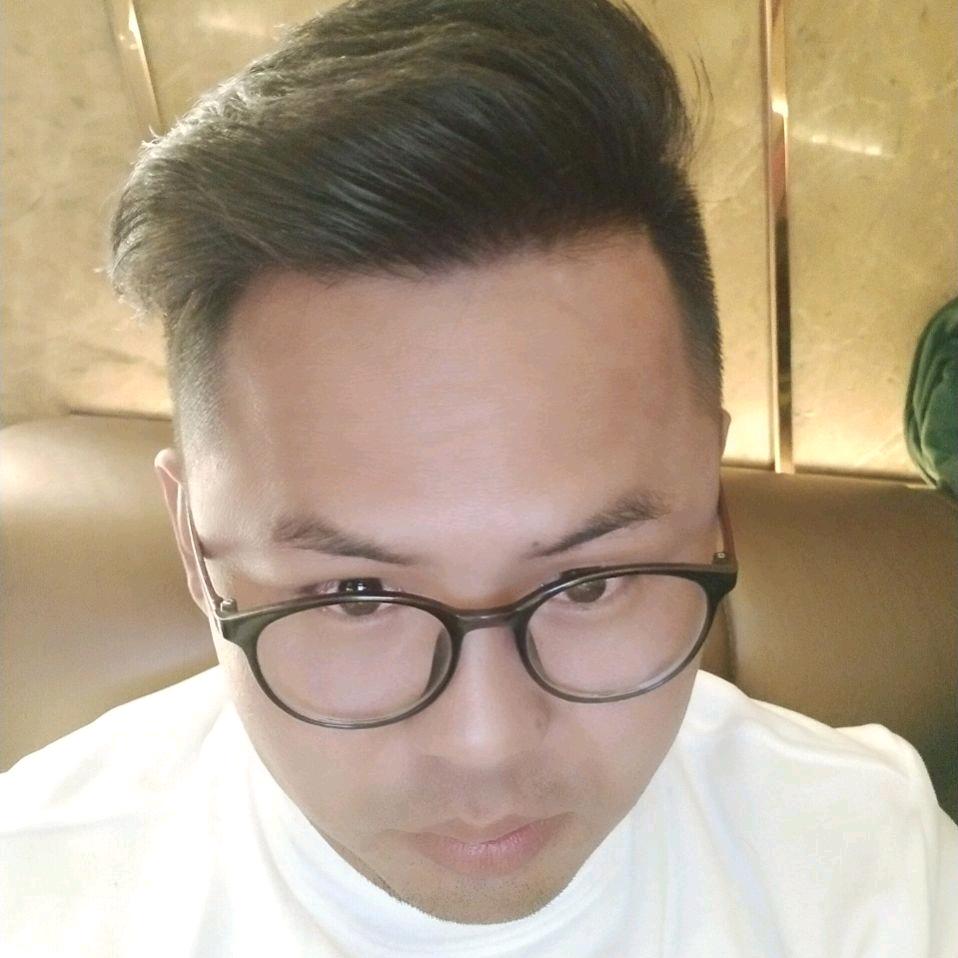 哥不帅，但很坏