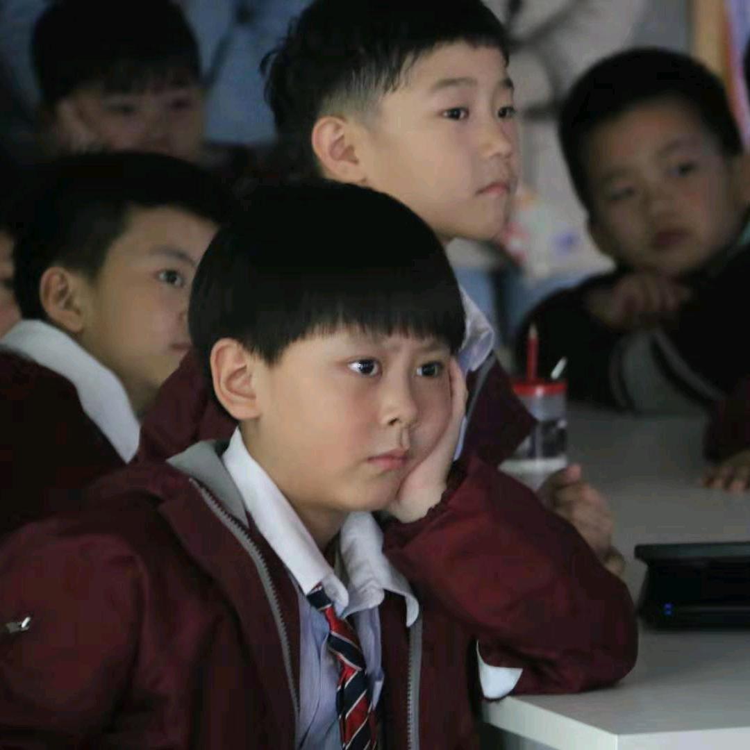 ₍₍Ϡ(੭•̀ω•́)੭✧⃛妍妍