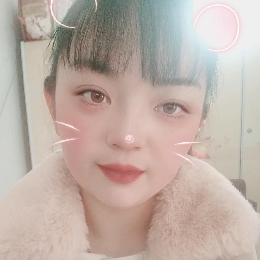 张佳佳