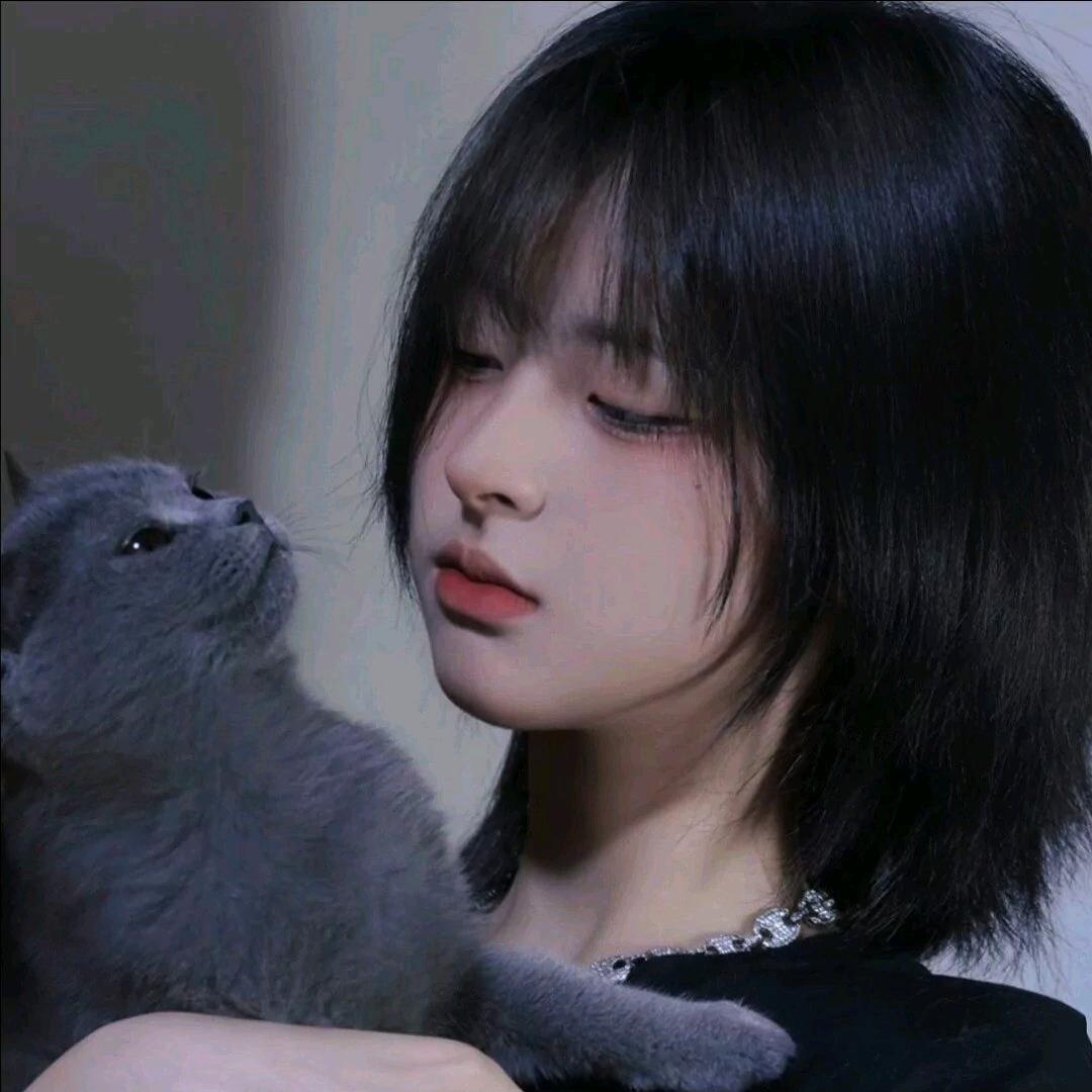 胡健馨*