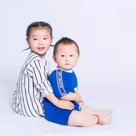 带着微笑向前走