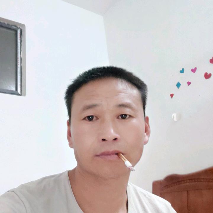 专业粘地板砖