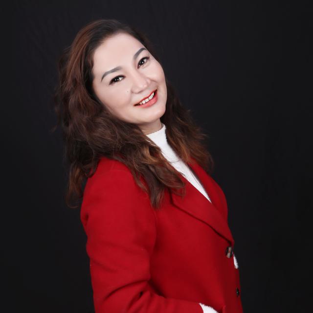 米娜瓦尔