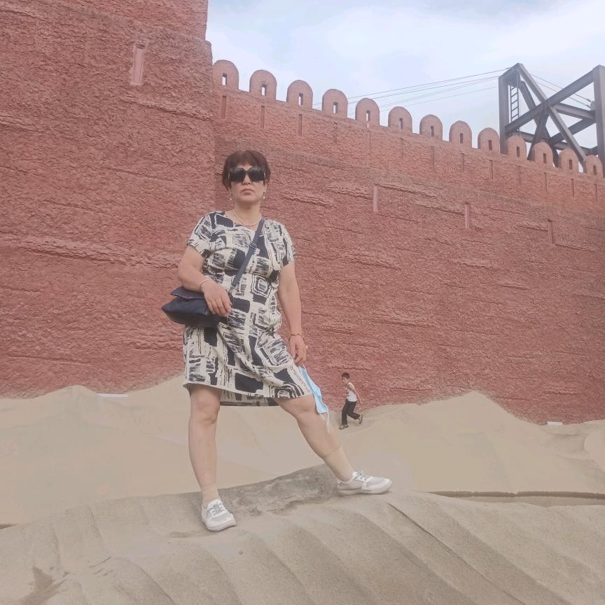 李粉娃