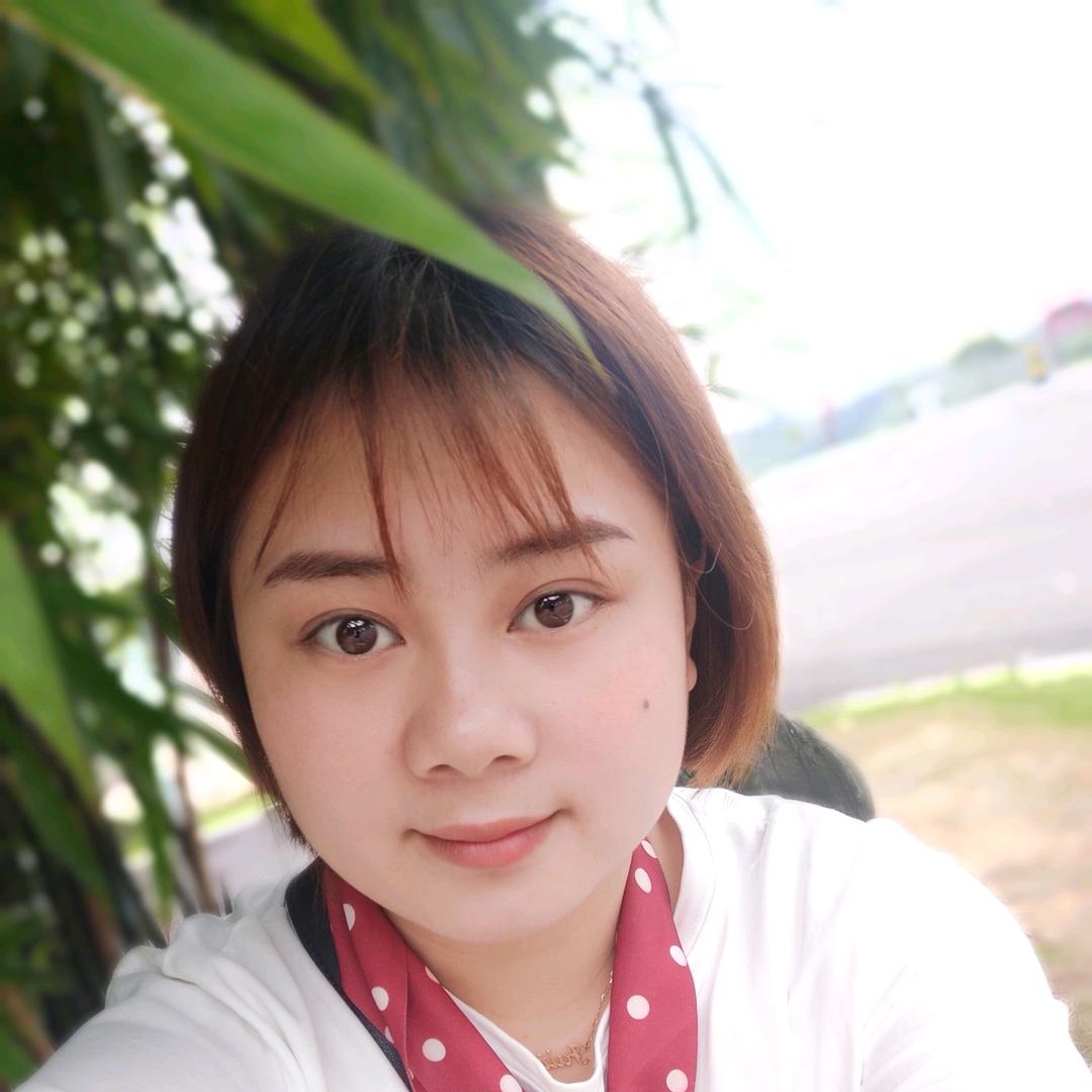 罗芳
