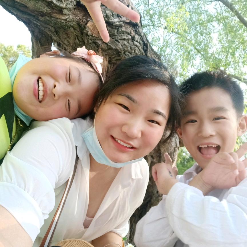 浩祺妹妹小小雯子