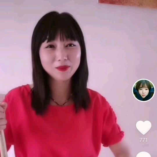 爱笑的彩霞