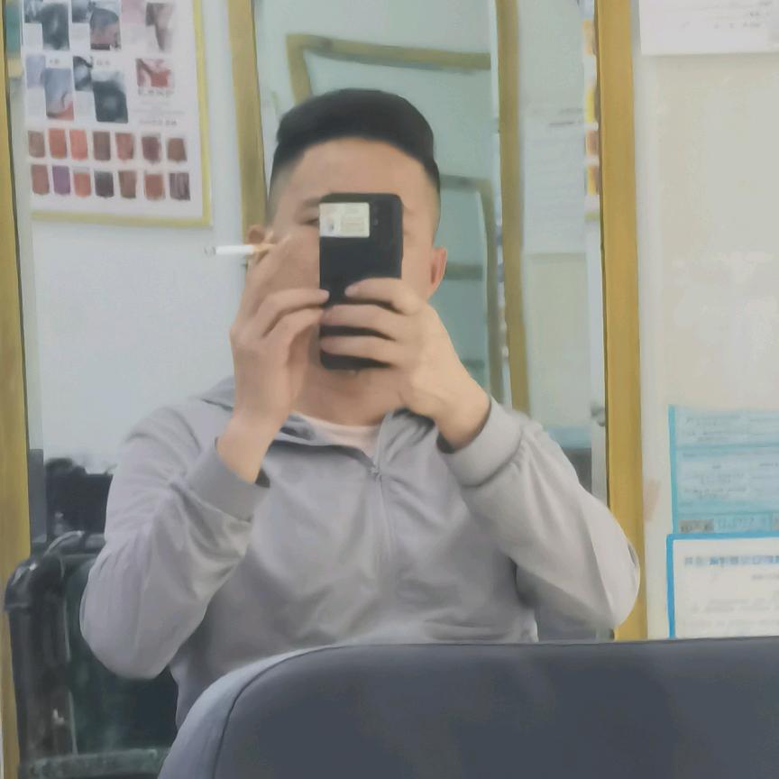 《渣渣辉》