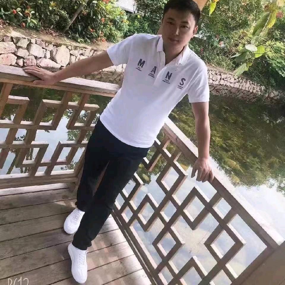 专业承包别墅屋顶琉璃瓦树脂瓦安装