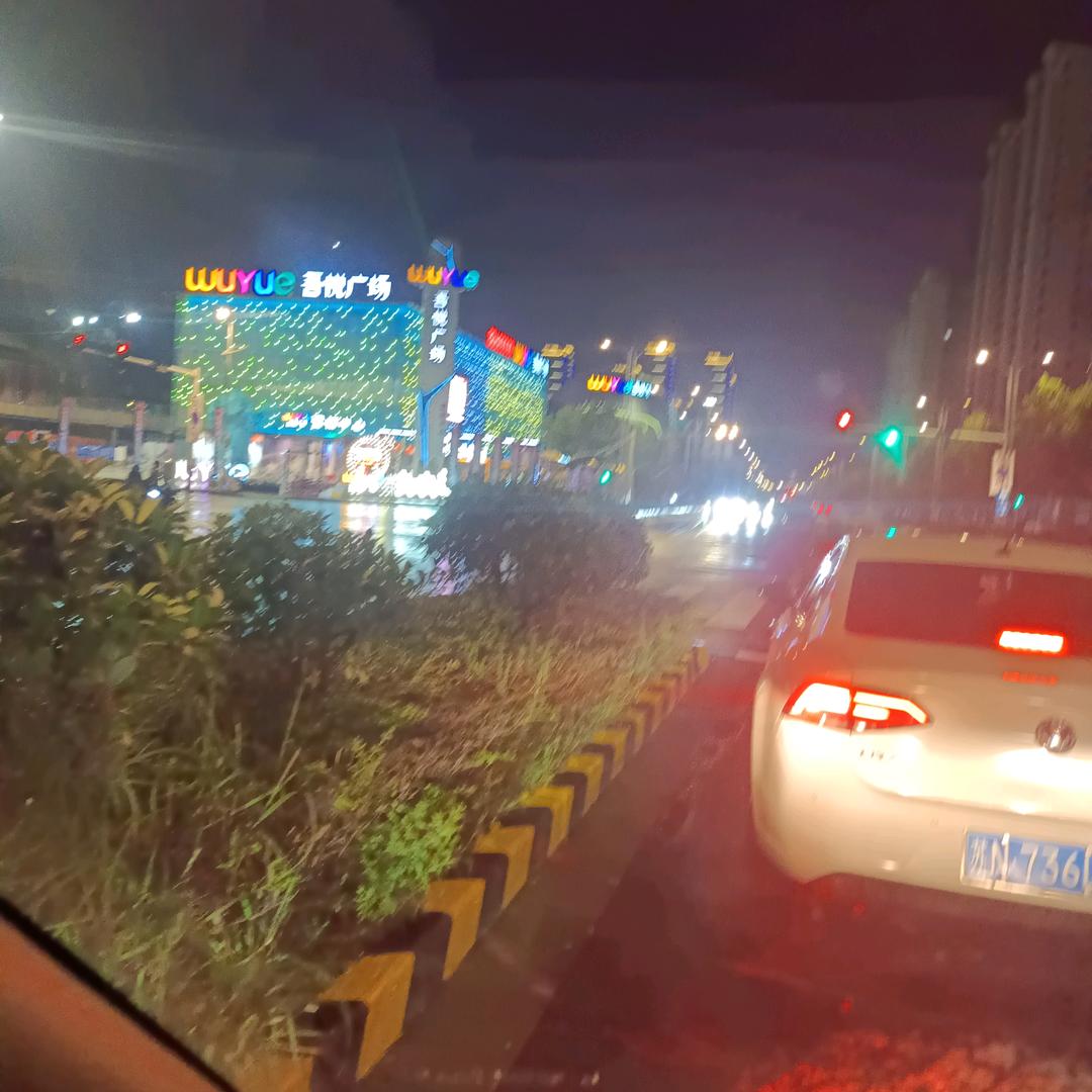 阿亮