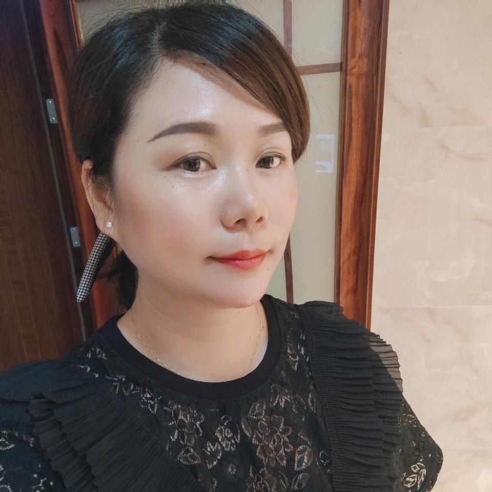 微胖的女人