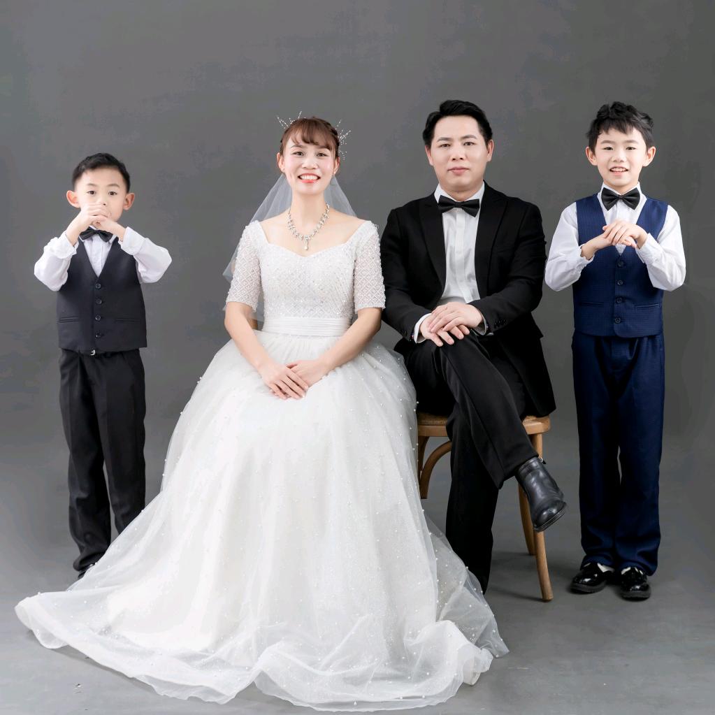 丫丫梅子护肤香水美妆生活