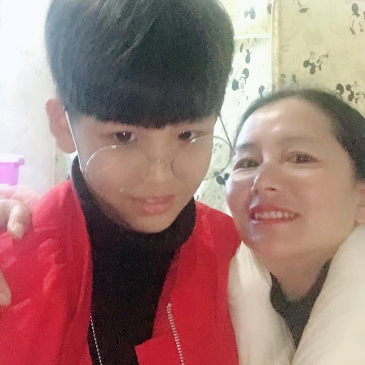 用微笑释解忧伤