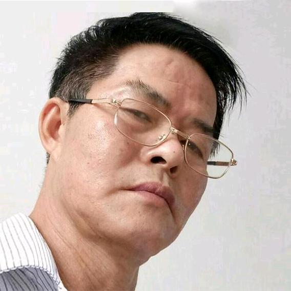 邓显科