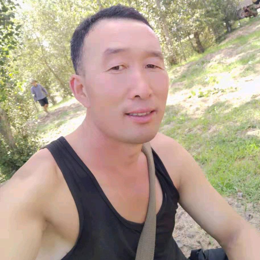 刚哥  养牛