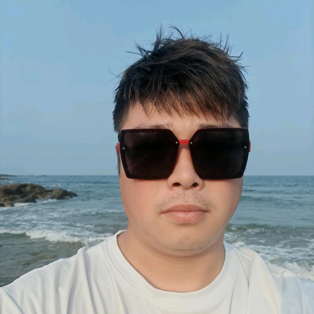 @猛哥爱吃饭✔