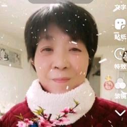 爱跳舞的奶奶