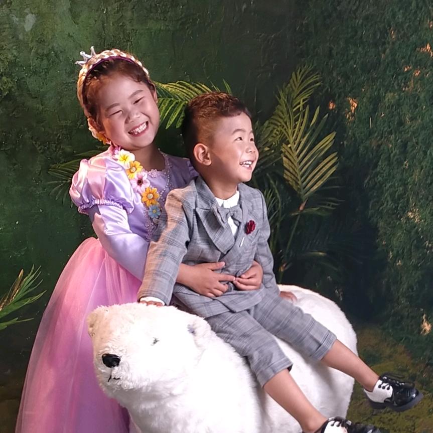 小姐姐长大了😕😕