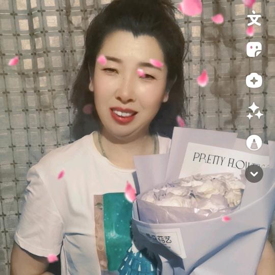 明天会更好|｡･㉨･)っ♡　喜欢你♪