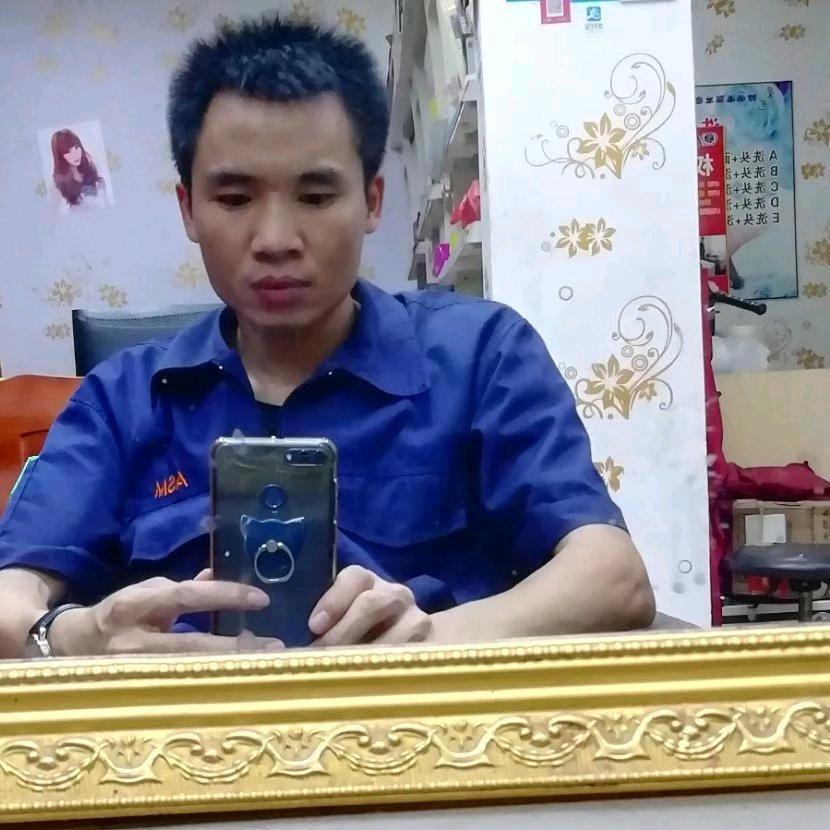 姚家小少爷（馨萱妍的守护神）