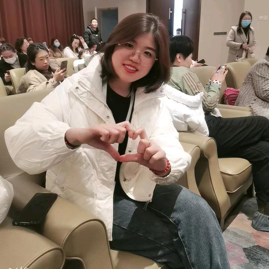 阳光下的你美得刺眼