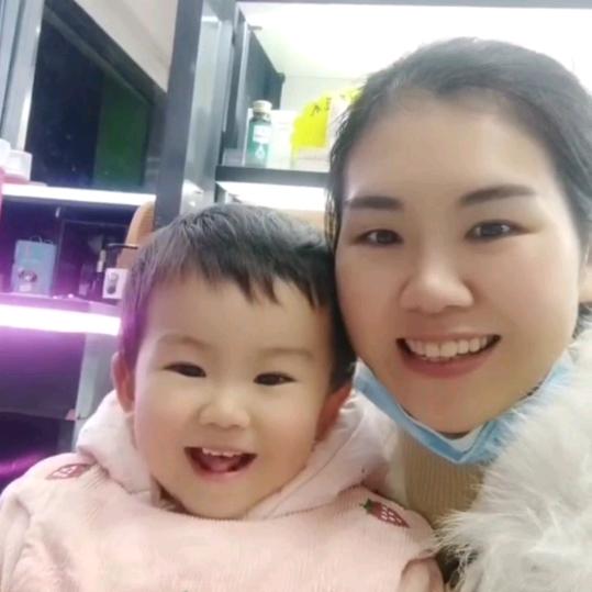 昕妈努力吖🌺🌺🌺