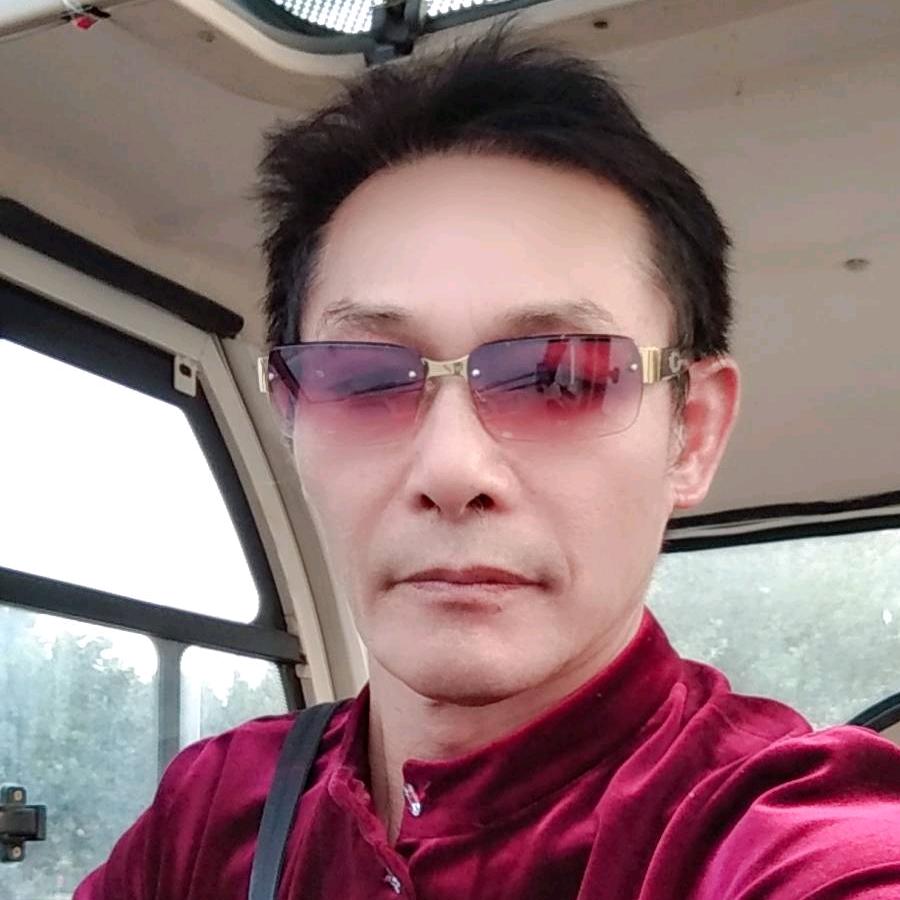 刘明(新中式服装旗袍定制)徐州