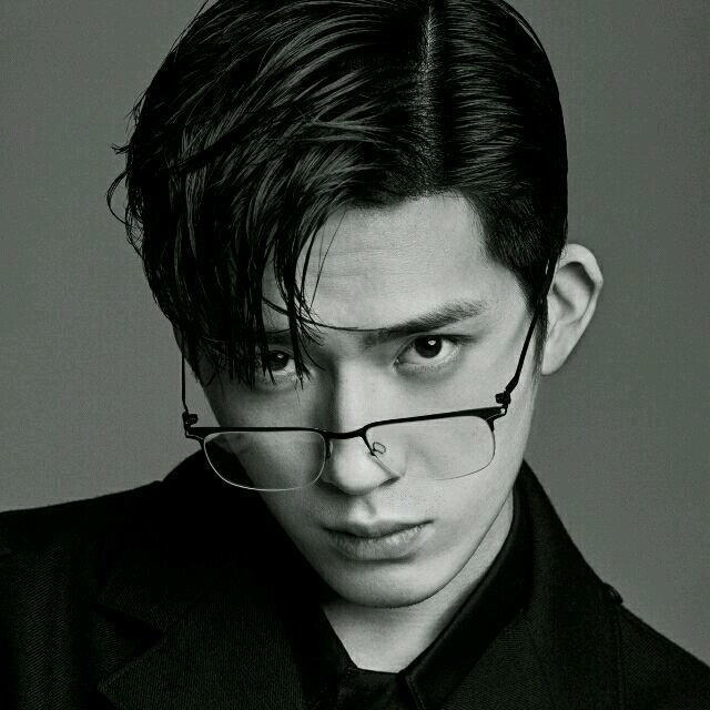 阿龙，