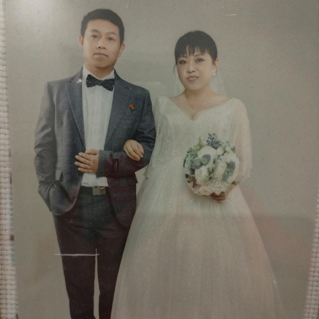 肖肖.