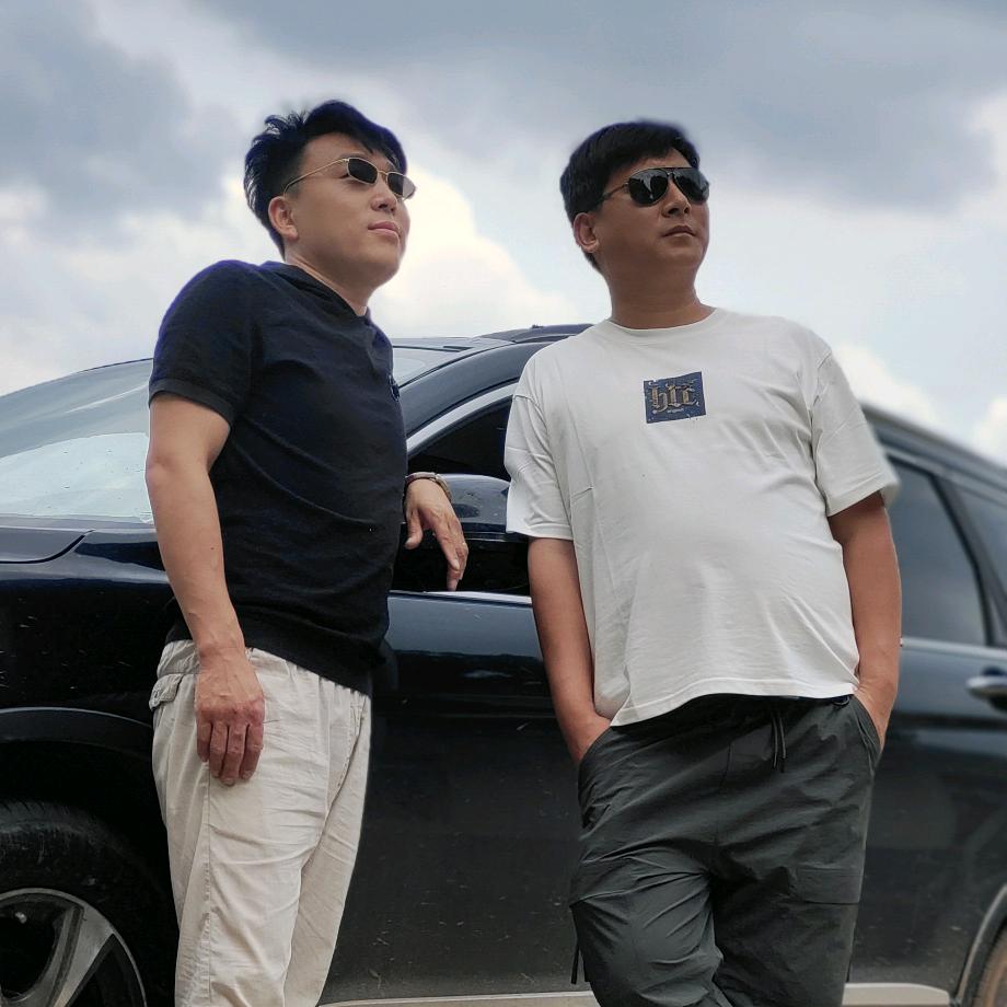 小石头《传媒》