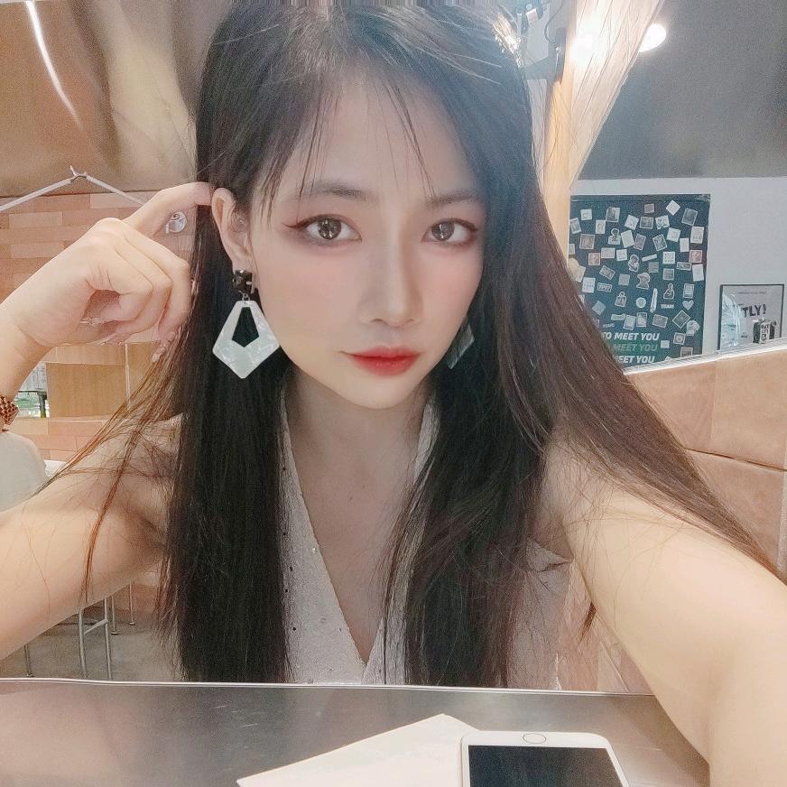 江北区耶甲丽美甲美睫工作室