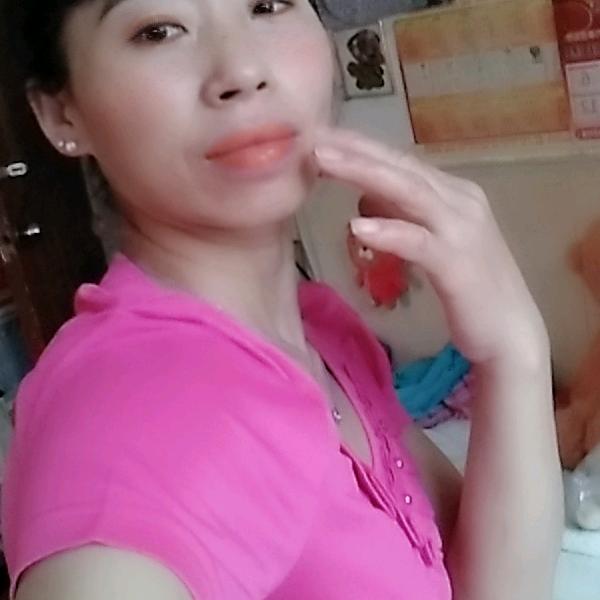 丁琼