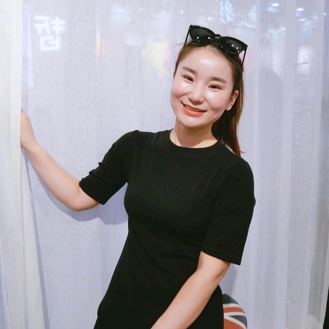 徐静家微胖穿搭2店