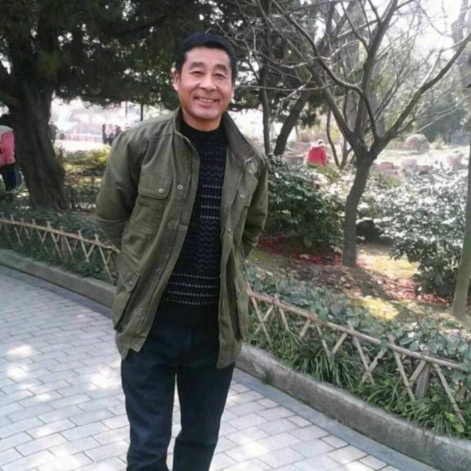 繁华，