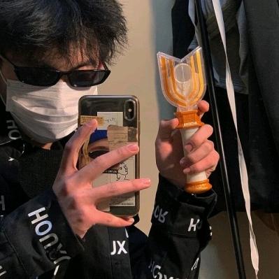 十八岁纯情男高